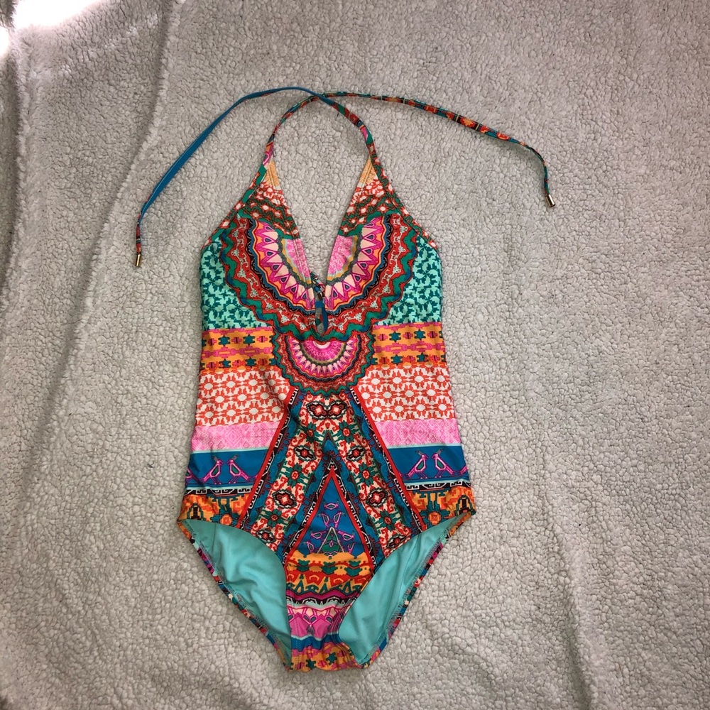 Bathing suit